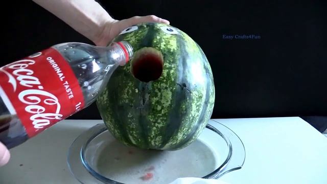 Watermelon Life Hacks and Party Tricks Experiments Watermelon and coca cola смотреть онлайн