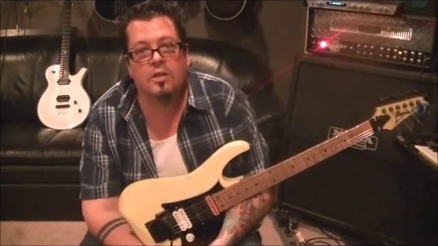 How to play EDGE OF A BROKEN HEART by VIXEN - Guitar Lesson by Mike Gross - Tutorial смотреть онлайн