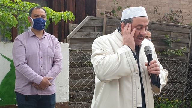 Lauf Pegnitz'de Ezan Sevinci смотреть онлайн