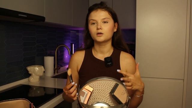 МОЙ ЕЖЕДНЕВНЫЙ МАКИЯЖ | КАК УВЕЛИЧИТЬ ГУБЫ ПРИ ПОМОЩИ МАКИЯЖА? БОЛТАЮ И КРАШУСЬ | ПРО УСПЕХ И ДРУЖБ смотреть онлайн