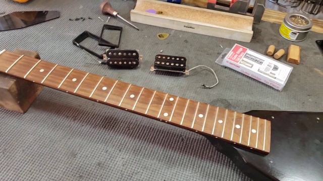 Caso Gibson Flying V Melody Maker Episodio 1 | Descripción. смотреть онлайн