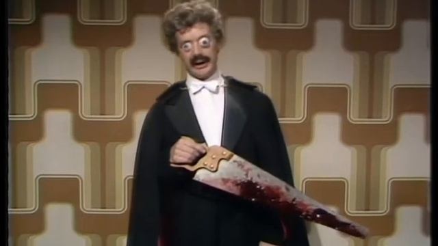 Monty Python - Фокусник смотреть онлайн