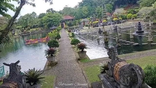 Wisata Taman Air "TIRTA GANGGA" Karangasem |Beautiful Destination in Bali |Wisata Terbaik Part 1 смотреть онлайн