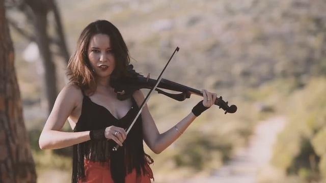 Caitlin De Ville - Date La Vuelta (Electric Violin Cover) смотреть онлайн