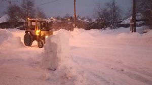 Чистка снега трактором Т 25