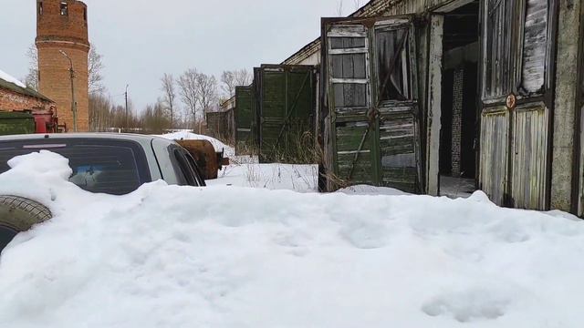 Заброшенная военная часть. смотреть онлайн