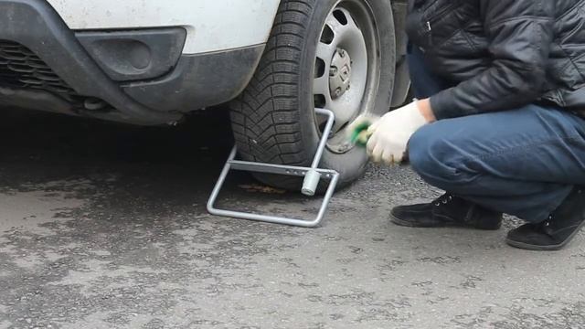 Установка блокиратора БКУ на колесо смотреть онлайн