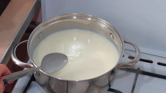 САМЫЙ вкусный ЗАВАРНОЙ КРЕМ БЕЗ ЯИЦ СО СГУЩЕНКОЙ! смотреть онлайн