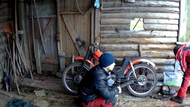 Восстанавливаем Мопед Рига 3. 6 часть смотреть онлайн