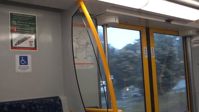Sydney Trains T-Set (Tangara) - Hurstville to Kogarah (Eastern Suburbs & Illawarra Line T4) смотреть онлайн