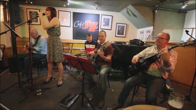 Steve Williams Trio with Sadie Jane at Cafe Jazz, Cardiff смотреть онлайн