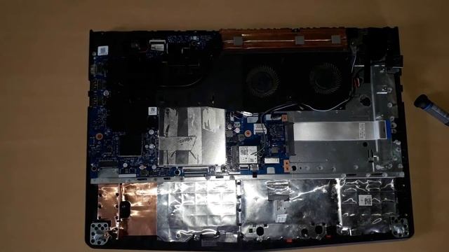 Lenovo Legion Y520 disassembly, keyboard replacement, memory upgrade and HDD upgrade PART I смотреть онлайн