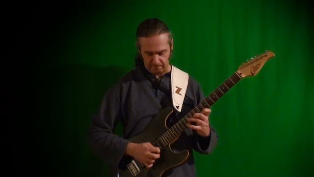 MARCELLO ZAPPATORE plays Ritchie Blackmore's solo on CHILD IN TIME (DEEP PURPLE) смотреть онлайн