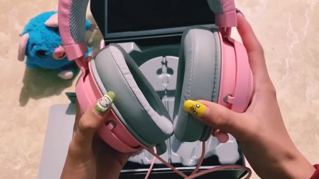 UMBOXING AUDIFORNOS RAZER KRAKEN PINK смотреть онлайн