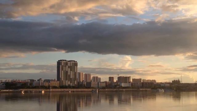 Смотрим на Китай через реку Амур набережная. We are looking on China through Amur river. смотреть онлайн