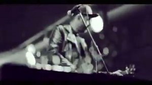 Сергей Бобунец   АПРЕЛЬ НАУЧИЛ НАС ЛЮБИТЬ