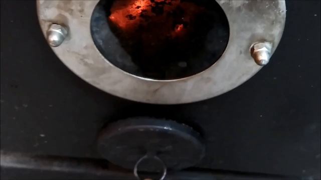 Уличный котел твердотопливный Космос КМВ. Работа на улице под навесом. Отопление магазина смотреть онлайн