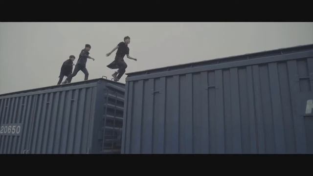БЕГУЩИЕ В ЛАБИРИНТЕ БТОСЕ [16+] смотреть онлайн