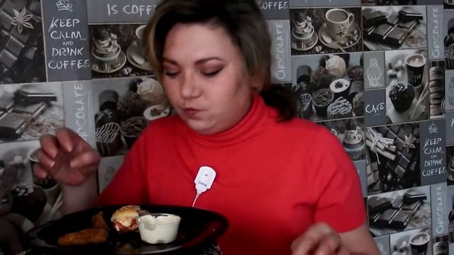 MUKBANG. Холопенья сука-а-а!!! Рюмочки для водоФки. Шапочка для сауны... С наступающим девулички мо смотреть онлайн