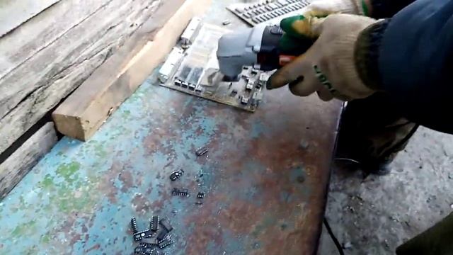 Быстрый способ извлечения микросхем из плат смотреть онлайн