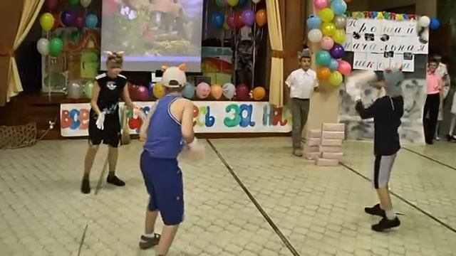 Танец поросят смотреть онлайн