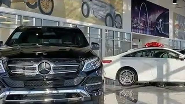 2016 Mercedes-Benz GL-Class GL 550 4MATIC смотреть онлайн