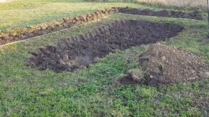 Пруд на участке, своими руками. Копаем лопатой. Часть 1.
