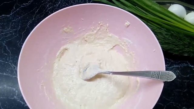 Закусочные оладьи с луком и яйцом!!! смотреть онлайн