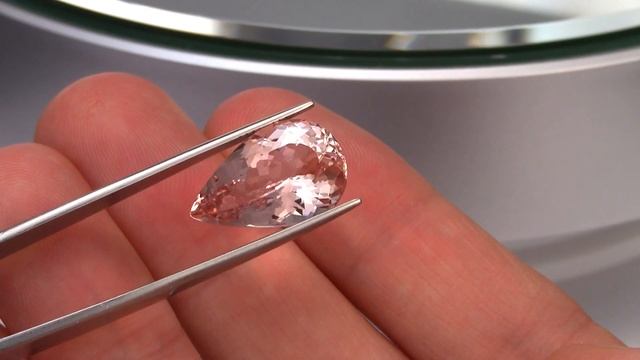 Натуральный морганит. Natural morganite gemstone смотреть онлайн