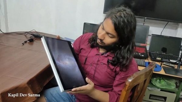 Can Your Laptop Do This ? Lenovo Yoga 520