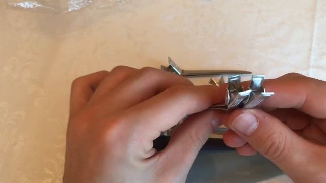 Кисть для окрашивания волос Sassoon и зажимы Sassoon смотреть онлайн