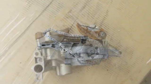 Масляный Насос Mercedes W164 om272 M272 2721800701 смотреть онлайн