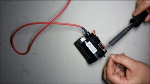 Простой импульсный генератор на трансформаторе строчной развертки