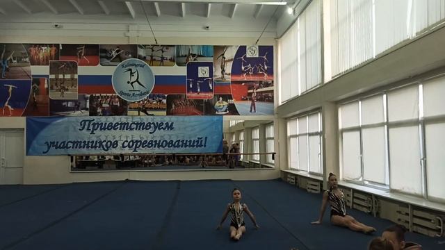 Ильина Мария Ильюхина Маргарита 11-16 Вольтиж смотреть онлайн