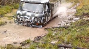 УАЗ 3303 и грязь.