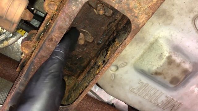 Ford 5.4L 3v Triton Engine Removal & Installation Part 2 of 2: Engine Prep and Installation смотреть онлайн