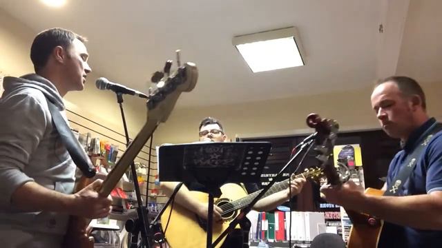 Good old fashioned lover boy HOW MANY CHORDS! смотреть онлайн