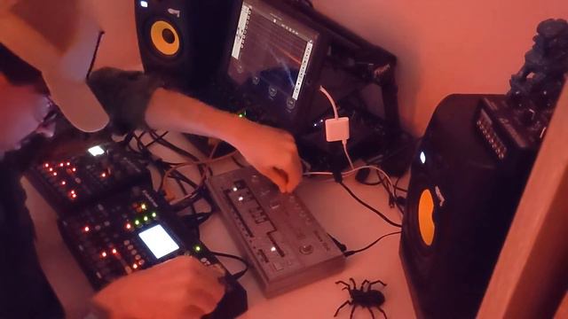 Sessions Feb2021 - Timedub style (dawless techno dub studio live jam ) смотреть онлайн