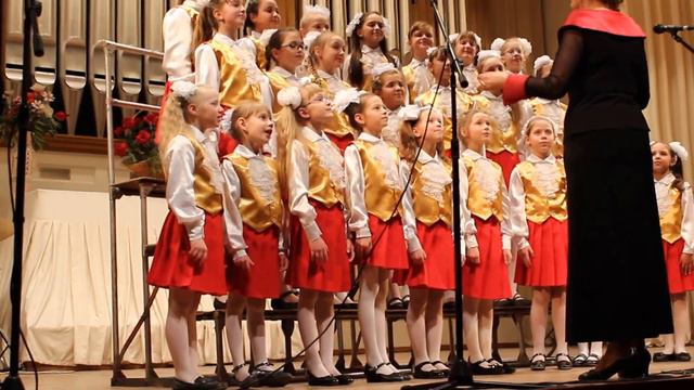 Хор "Радость" Рук-тель Мальцева Н.Н. "Солнце улыбается" ШИ№5 Донецк смотреть онлайн