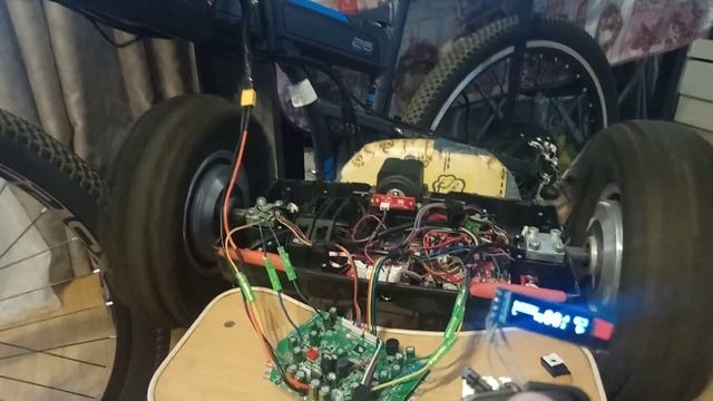Проект электро маунтинборда 4х4.Hoverboard-Board-Hack смотреть онлайн
