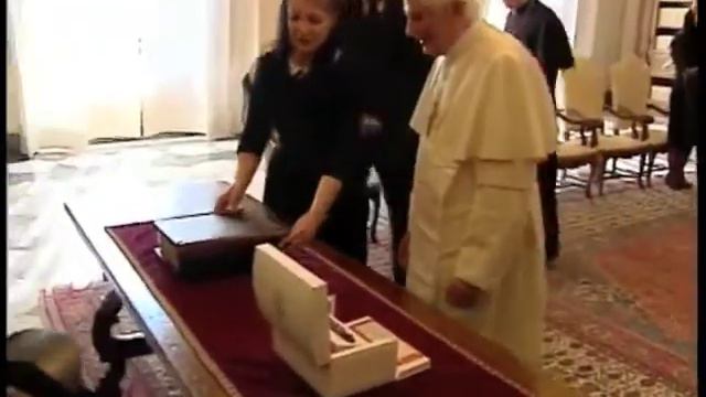 Папа Бенедикт XVI благословив Україну смотреть онлайн