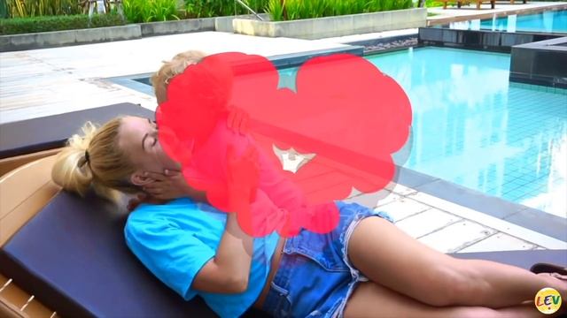 Лев и семья. Сборник детских историй и детских песенок от Lev family Show смотреть онлайн