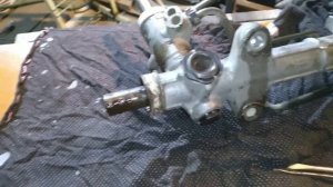 Разборка и замена рулевой рейки на Киа Церато 2