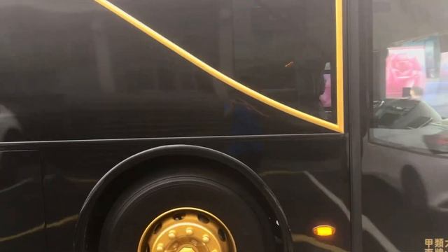 百駿通運創新號 八人座豪華遊覽車 KAA-8818  VOLVO B11R（大吉車體）