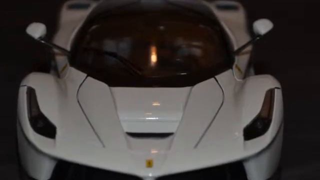 Ferrari LaFerrari 1/18 Hotwheels White. смотреть онлайн