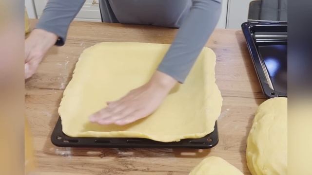 ПЕКУ ПИРОГИ И БОЛТАЮ С ВАМИ? #пирогпесочный #пирогскураги #пирогтворожный #медовыйторт смотреть онлайн