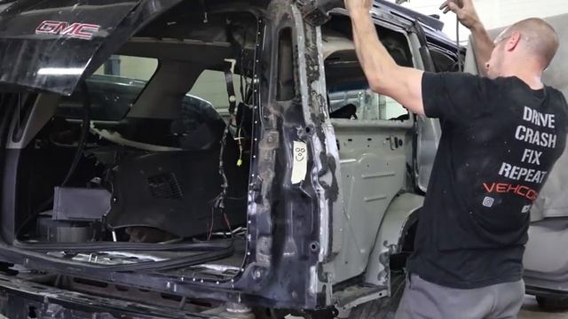 Rebuilding a GMC Yukon after a collision with a semi part 3 смотреть онлайн