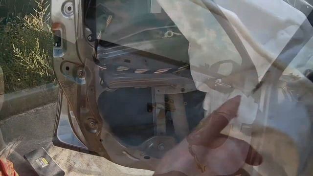 Ремонт стеклоподъемника Pegeout 607. ремкомплект стеклоподъемник пежо 607