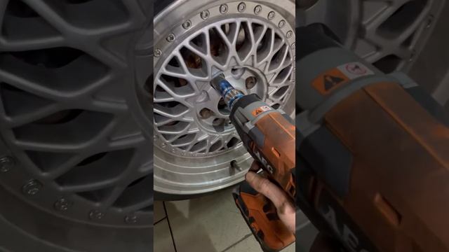 ПРАВИЛЬНАЯ ШУМОИЗОЛЯЦИЯ колёсных арок смотреть онлайн
