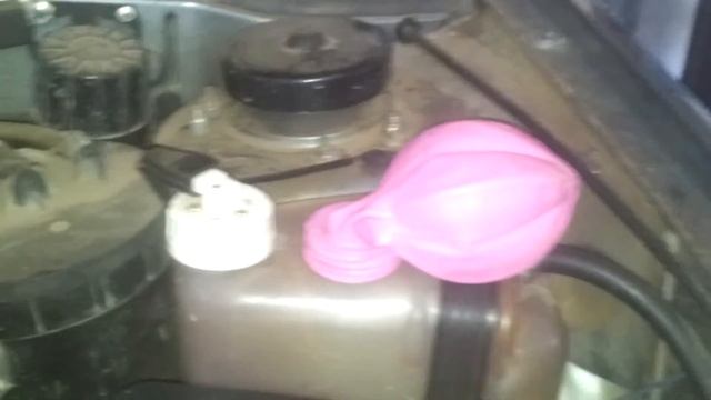 выбрасывает тосол, идут газы или нет, как проверить смотреть онлайн